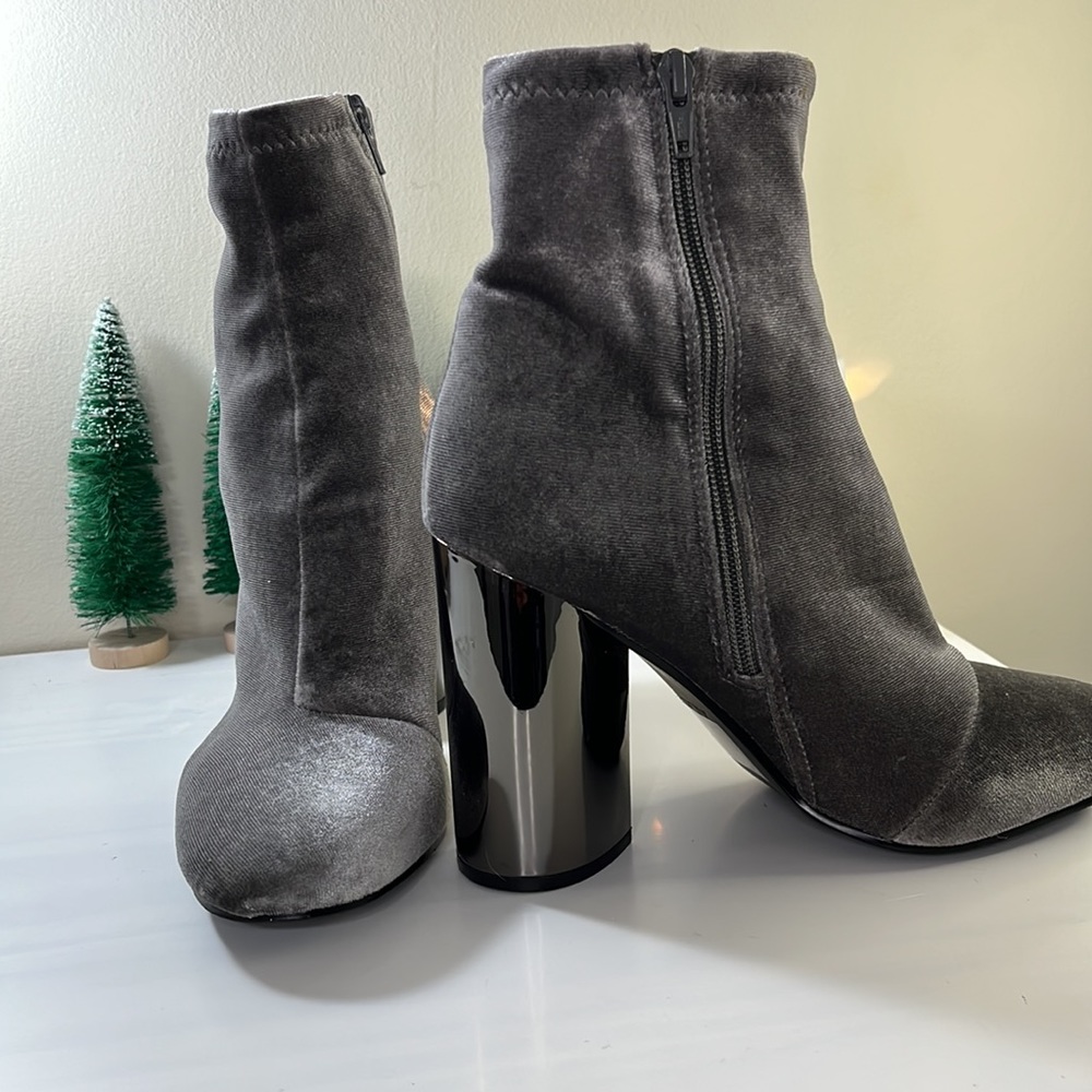 Aldo Cassydie Velvet Mirrored Heel Ankle Bootie - Picture 3 of 9